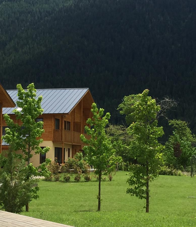 Les Chalets Fleurs De France - Kota Saint-Dalmas Exterior foto